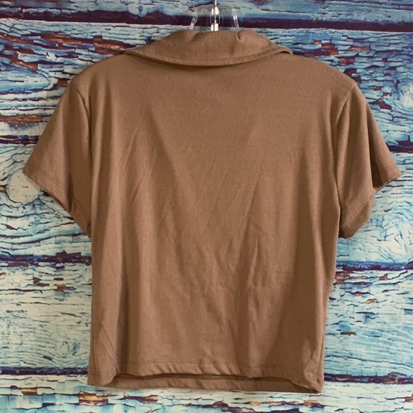 Ardene Short Sleeved Polo Crop Top - Picture 5 of 5